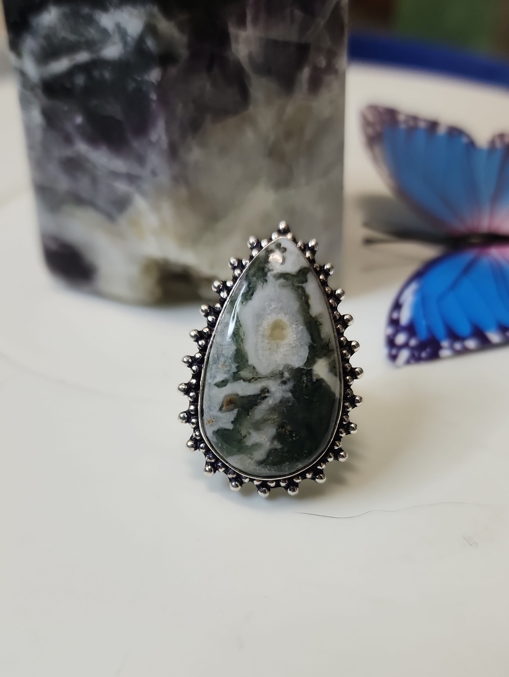 Teardrop Moss Tree Agate Statement Ring - Green and White